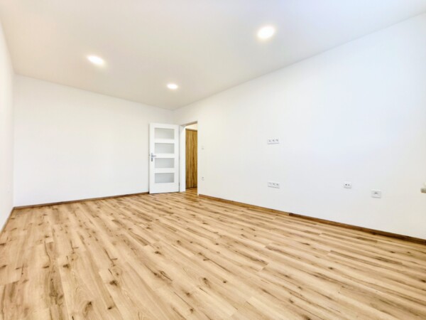 Byt 1+1 36 m², Frýdek-Místek — Makléř z hor