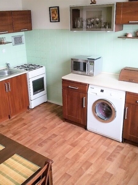 Byt 1+1, Bezručova — Makléř z hor