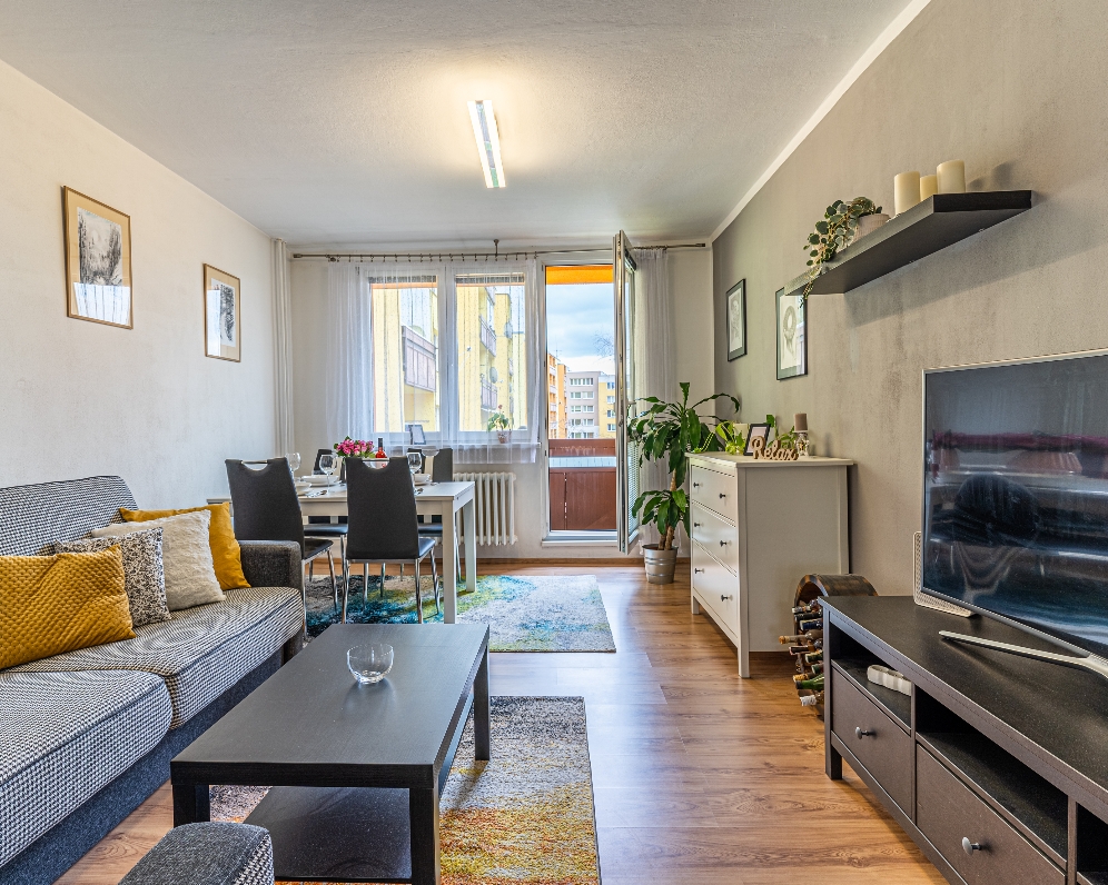 Byt 2+1 Tolstého — Makléř z hor