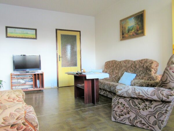 Byt 3+1, Novodvorská — Makléř z hor