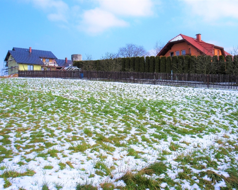 Pozemek — Makléř z hor