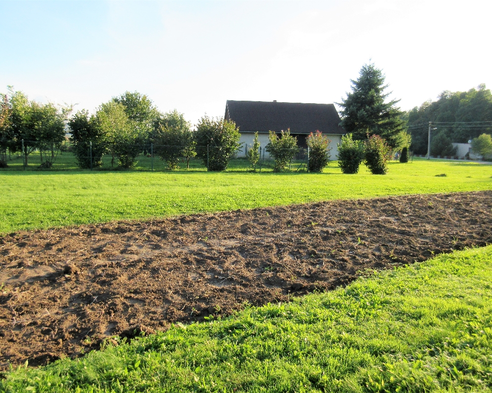 Pozemek — Makléř z hor