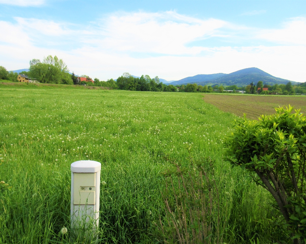 Pozemek — Makléř z hor