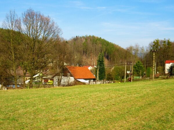 Pozemek — Makléř z hor