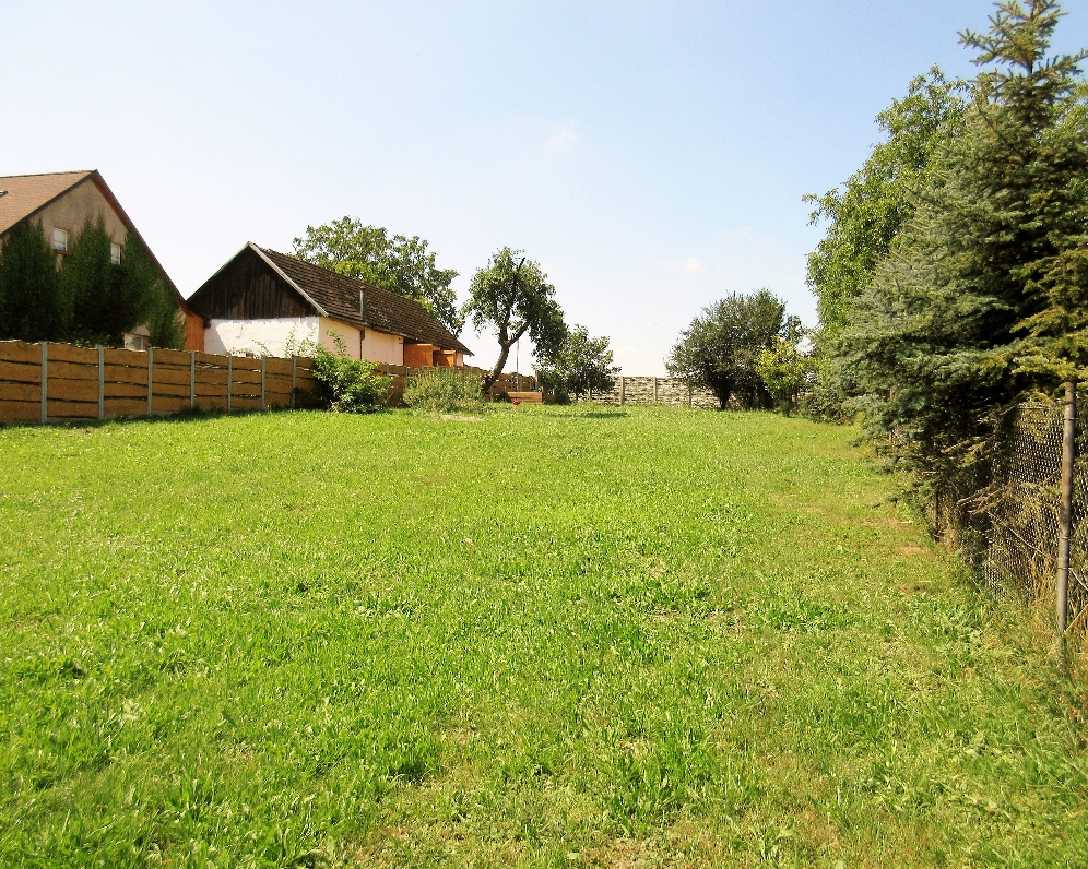 Pozemek — Makléř z hor