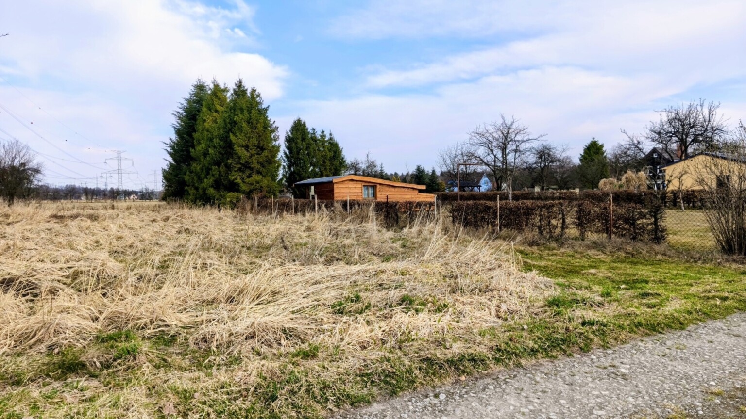 Pozemek — Makléř z hor