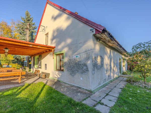Rodinný dům s možností podnikat — Makléř z hor