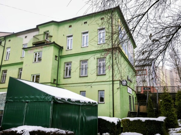Komerční prostor, T. G. Masaryka — Makléř z hor