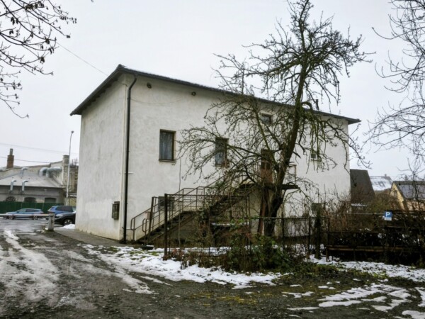 Komerční prostor, T. G. Masaryka — Makléř z hor
