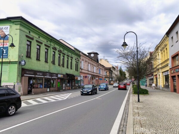 Komerční prostor, T. G. Masaryka — Makléř z hor
